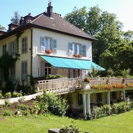 Chambres D'Hotes Le Petit Roche Arc-et-Senans Exteriér fotografie