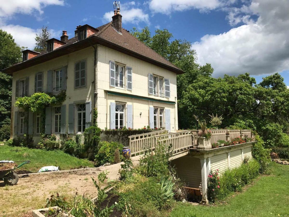 Chambres D'Hotes Le Petit Roche Arc-et-Senans Exteriér fotografie